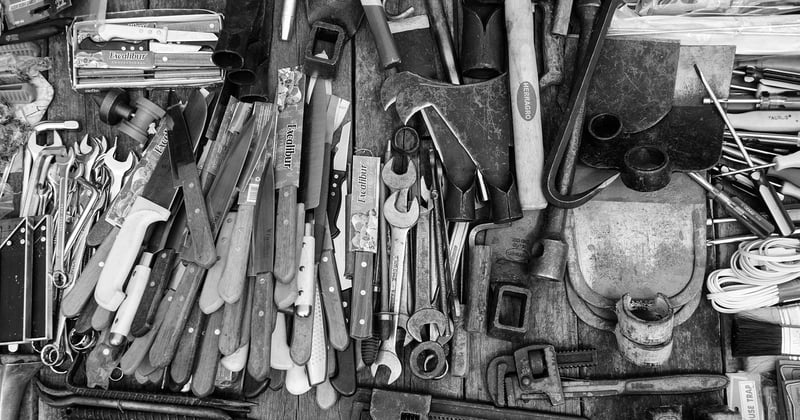Quels sont les meilleurs outils SEO gratuits et payants pour analyser son site